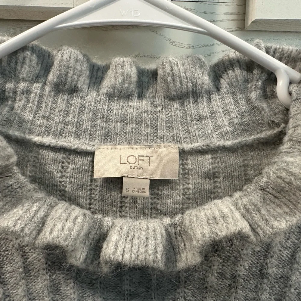 LOFT Light Gray Ribbed Ruffle-Neck Sweater - Picture 2 of 3